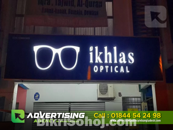 outdoor signage companies